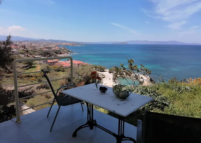 Emerald Apartment Halepa
